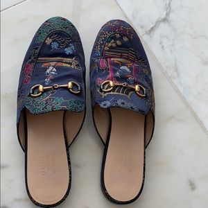 Authentic Gucci slippers size 39